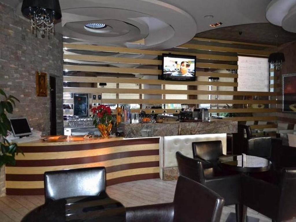 Hotel George Корча Екстер'єр фото